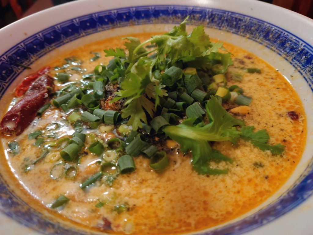 桜新町担々麺　紅蜥蜴